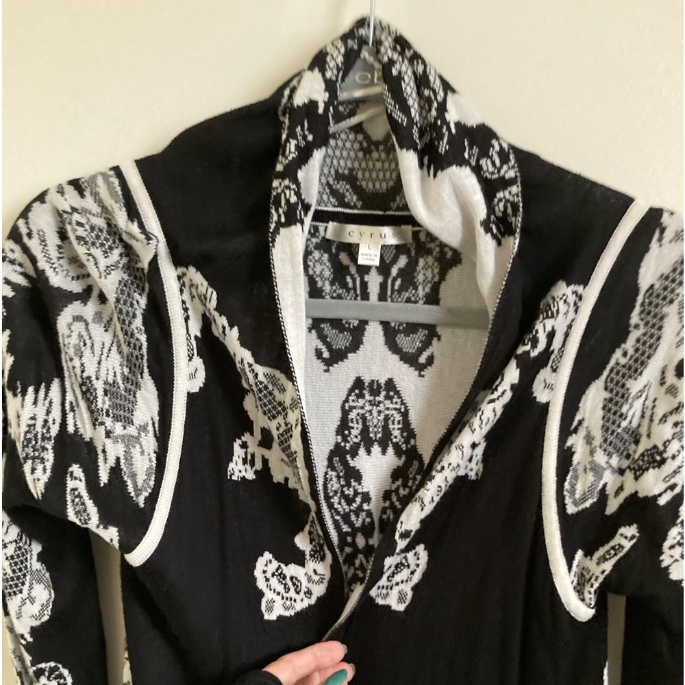 Cyrus sweater